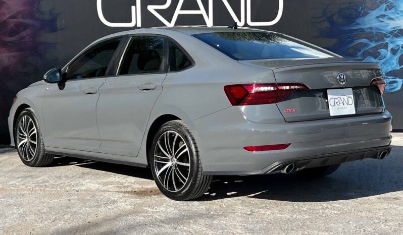 
								Volkswagen Jetta полный									