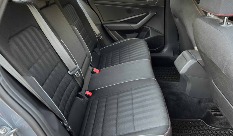 
								Volkswagen Jetta полный									