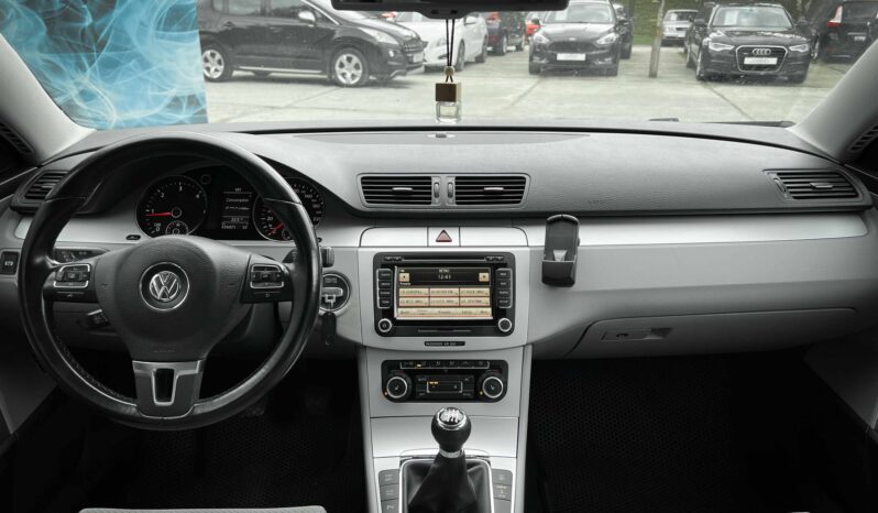 
								Volkswagen Passat полный									