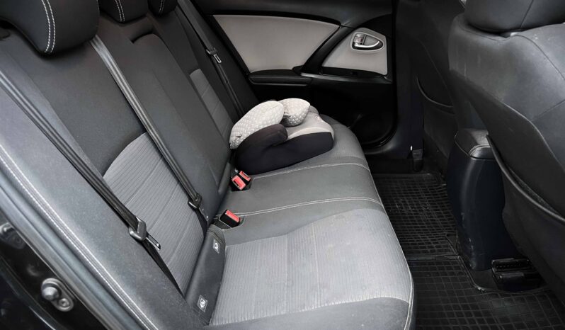 
								Toyota Avensis полный									