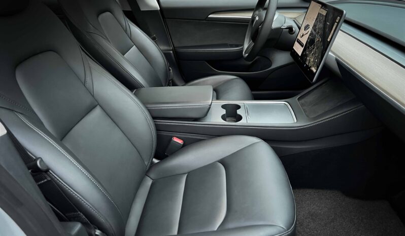 
								Tesla Model 3 полный									