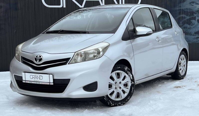 
								Toyota Yaris полный									