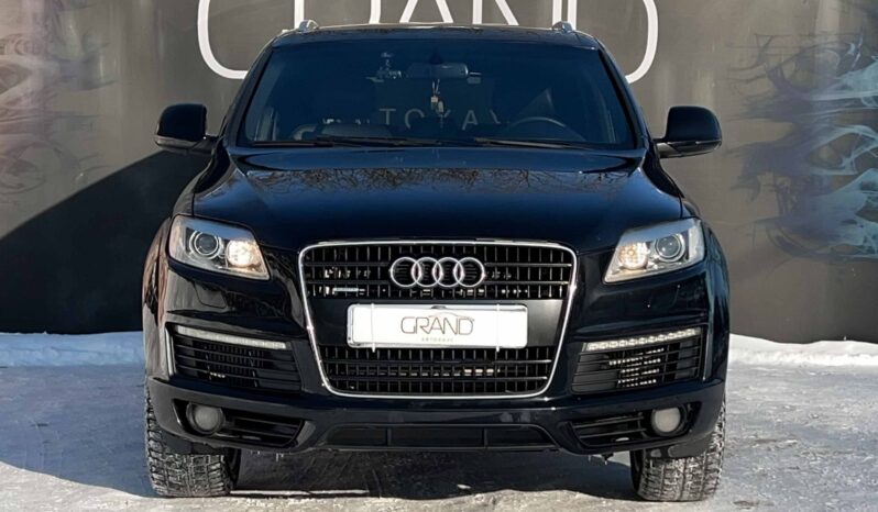 
								Audi Q7 полный									
