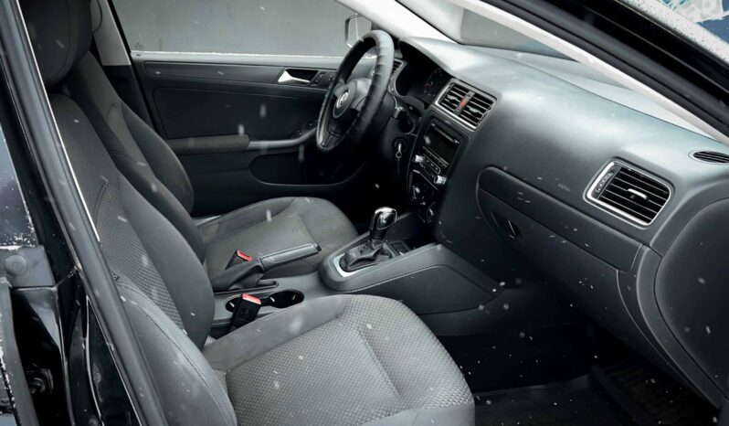 
								Volkswagen Jetta полный									