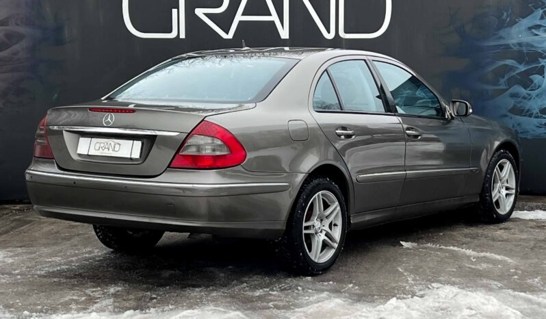 
								Mercedes-Benz E-Класс полный									