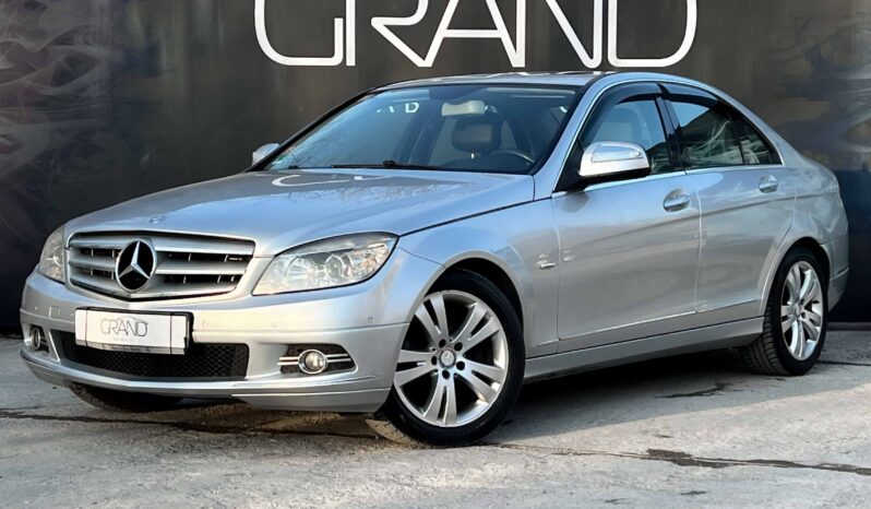 
								Mercedes-Benz C-Класс полный									