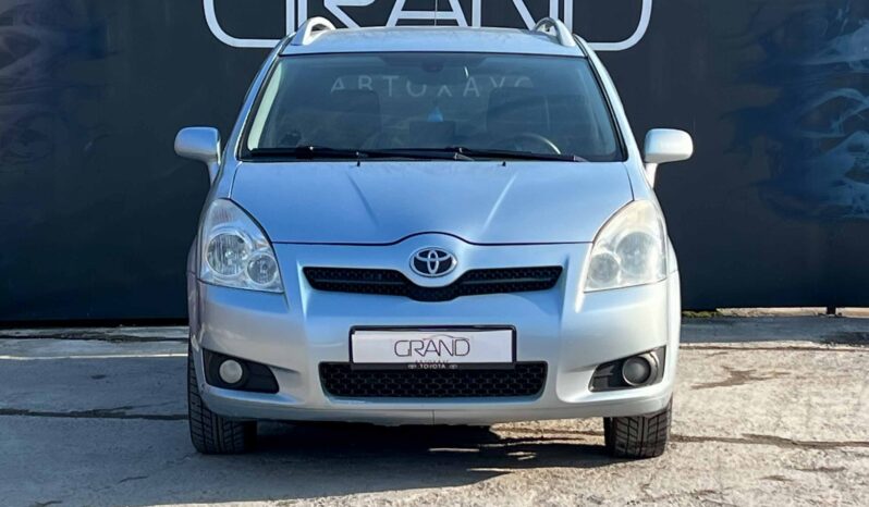 
								Toyota Corolla Verso полный									