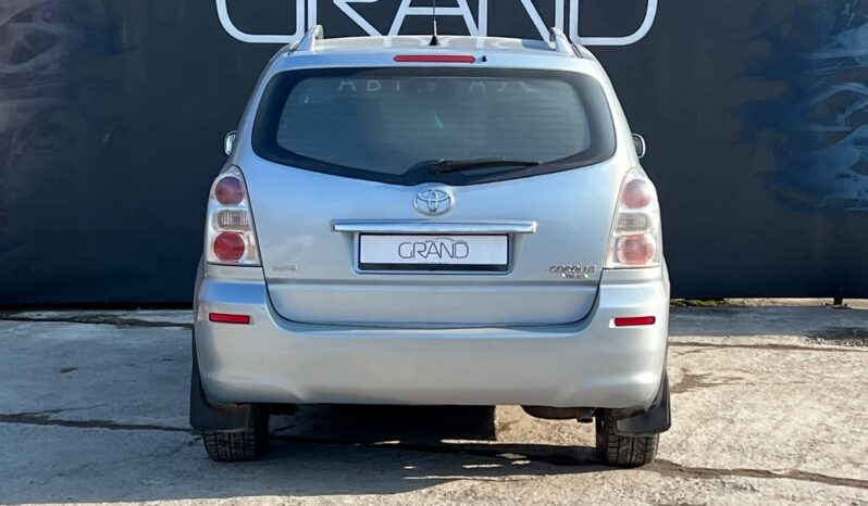 
								Toyota Corolla Verso полный									