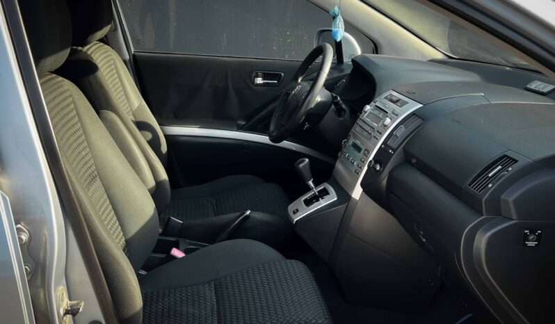 
								Toyota Corolla Verso полный									