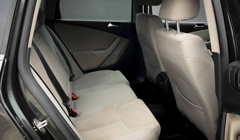 
								Volkswagen Passat полный									