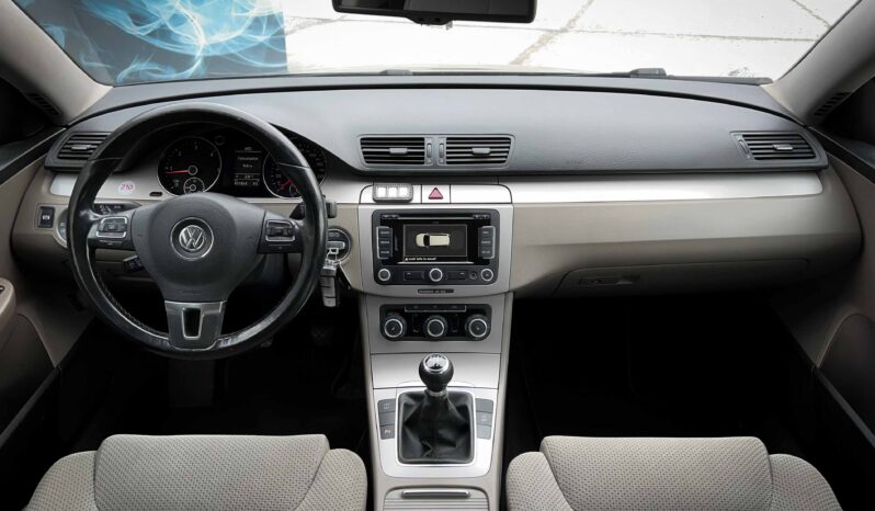 
								Volkswagen Passat полный									