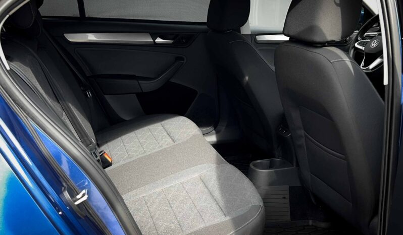 
								Volkswagen Polo Sedan полный									