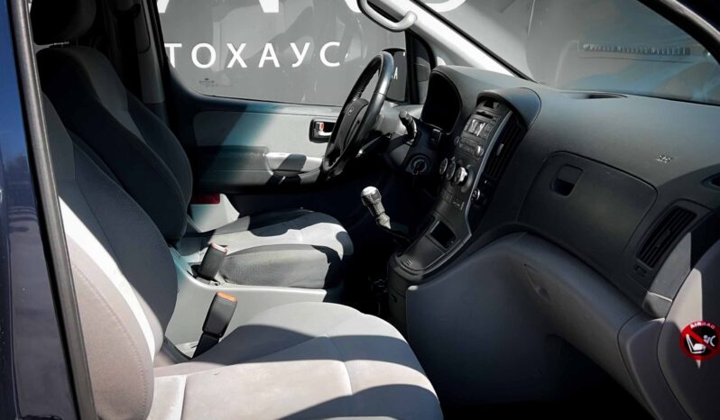 
								Hyundai H-1 полный									