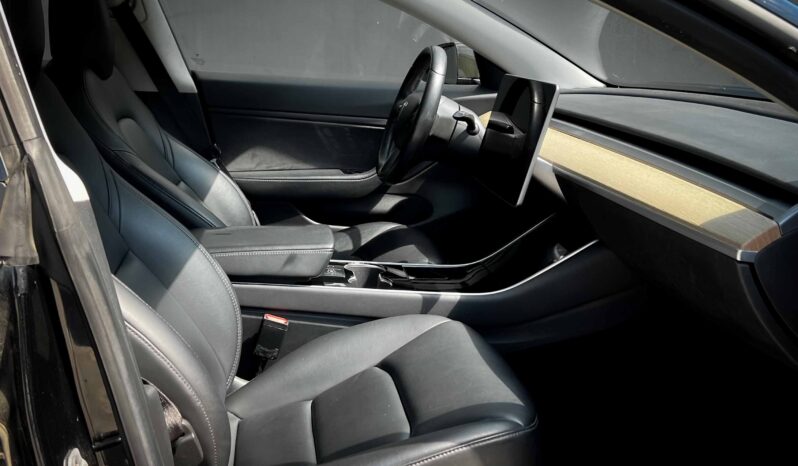
								Tesla Model 3 полный									